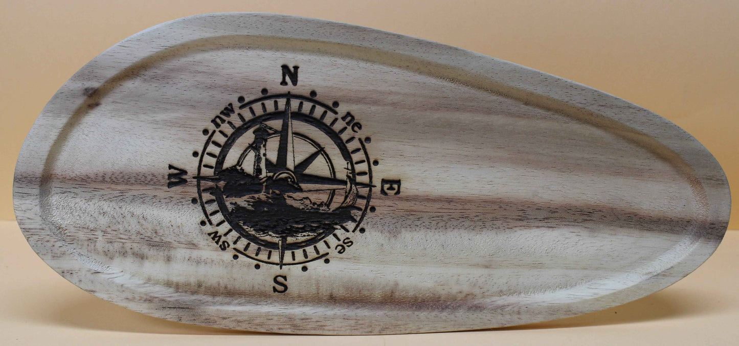 Schneidebrett aus Holz oval mit Rand Motiv Windrose Kompass