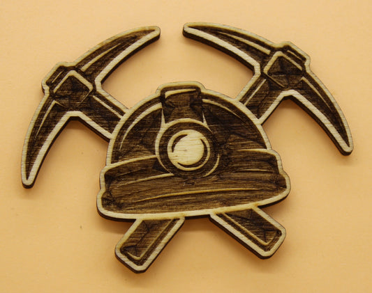 Lasergeschnittener und graviert Holz Magnetpin Bergbau-Helm mit Hammer und Schlegel Tradition für deine Magnetwand