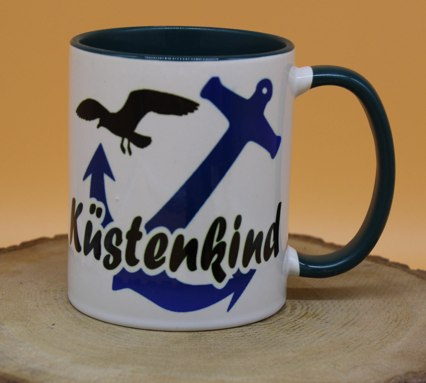 Küstenkind mit Anker und fliegender Möwe Aufkleber